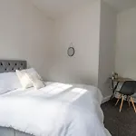 Cosy City: Studio Suite 7